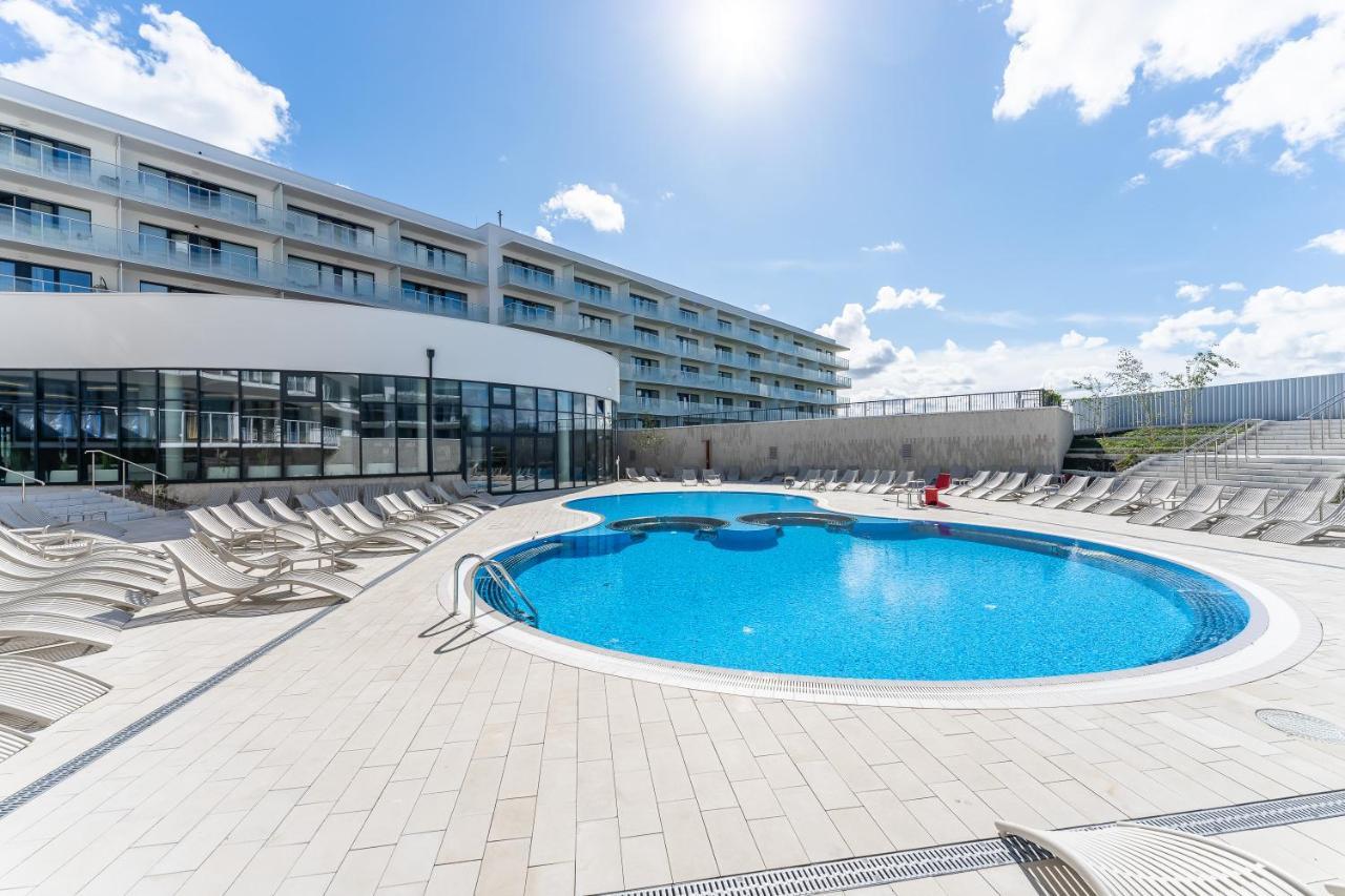 Polanki Aqua Apartamenty Nielimitowany Dostep Do Basenow Parking Free Kołobrzeg Exterior foto