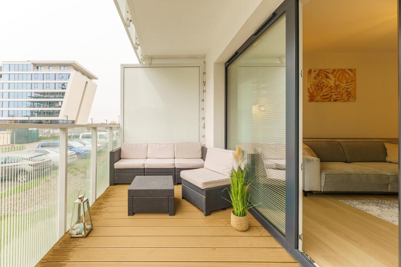 Polanki Aqua Apartamenty Nielimitowany Dostep Do Basenow Parking Free Kołobrzeg Exterior foto