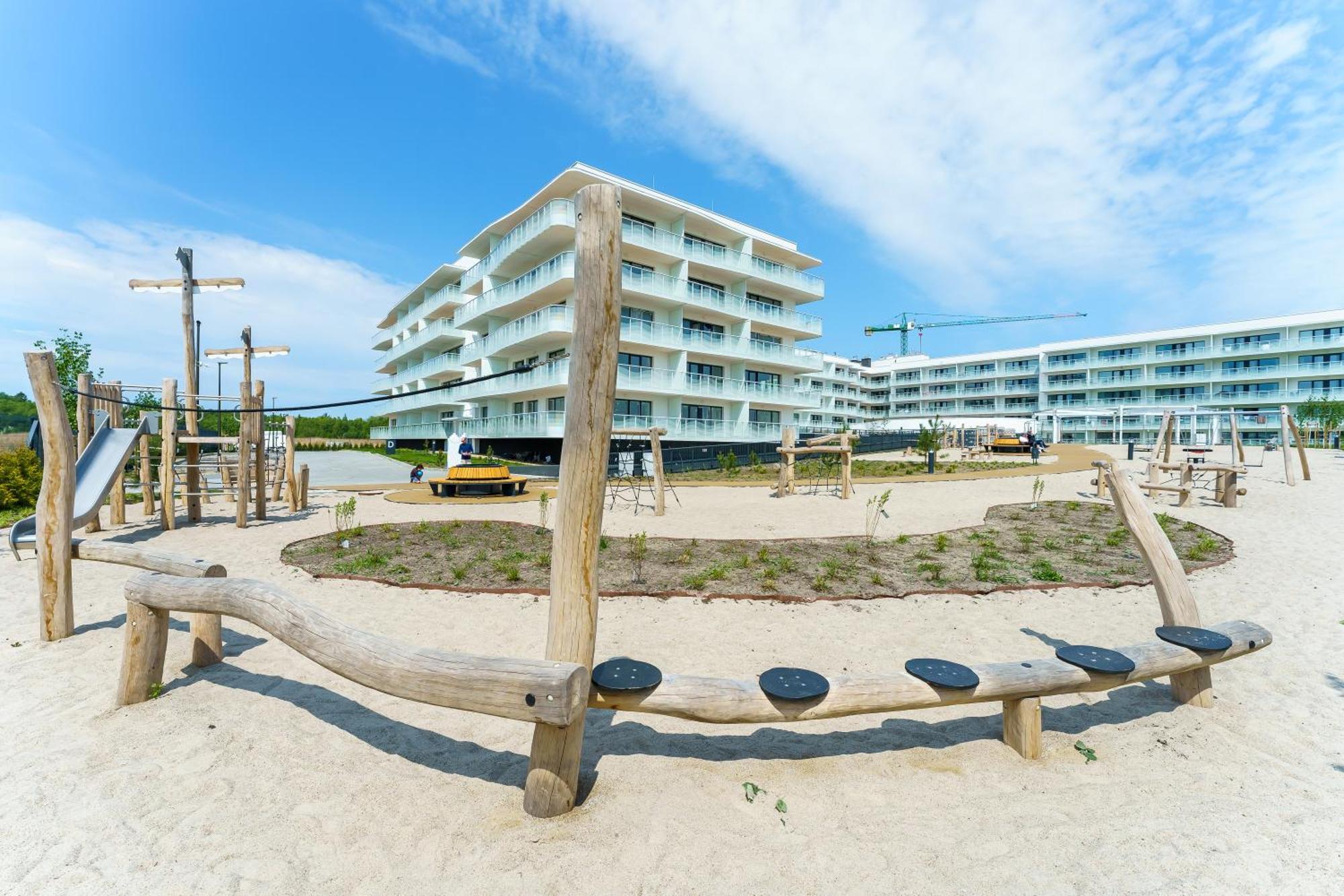Polanki Aqua Apartamenty Nielimitowany Dostep Do Basenow Parking Free Kołobrzeg Exterior foto